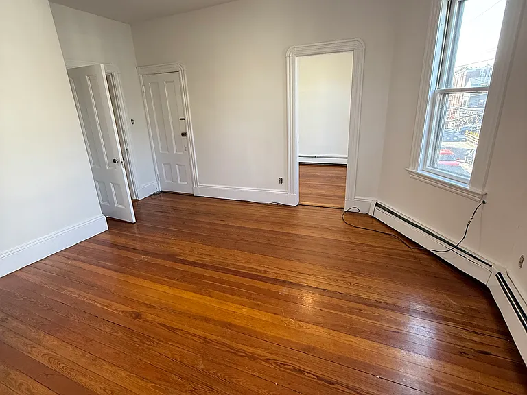 Bedroom 2 (largest)