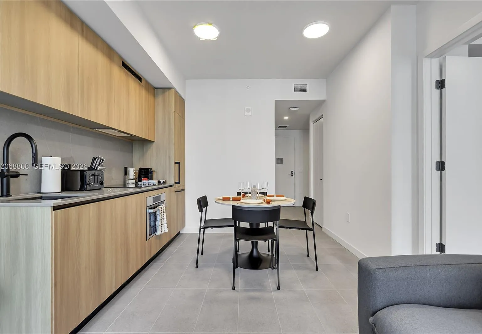 1 bed, 545 sqft, $3,500 — Photo 3