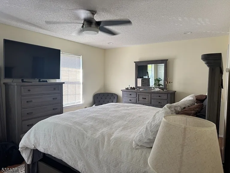 4 Woodward Ln — Photo 17