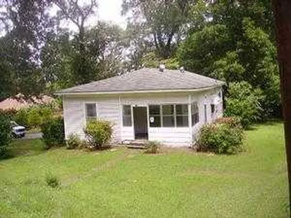 920 Rutledge Dr, Midfield, AL 35228