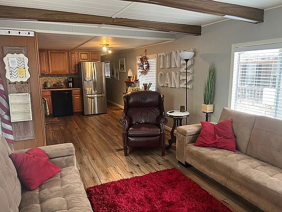 living/kitchen