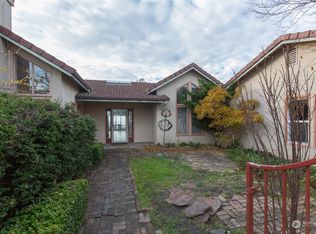 193 Mariners Point Rd, Sequim, WA 98382