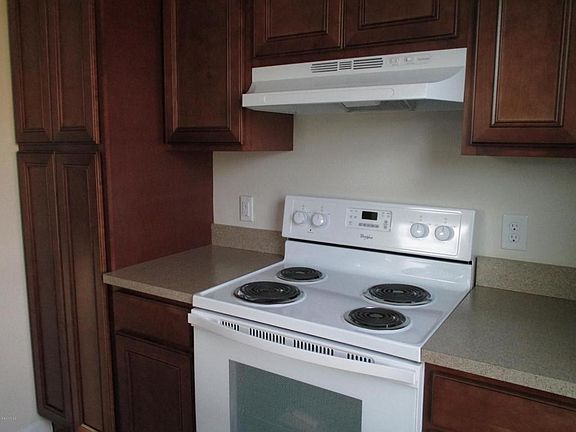 2nd image of 1030 Queen St