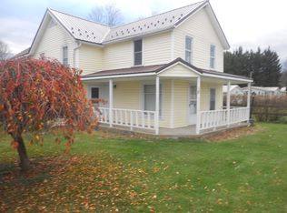 18 Honeypot Rd, Candor, NY 13743