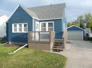 310 4th St NE, East Grand Forks, MN 56721