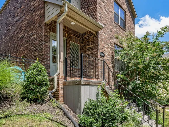 2369 E Amherst Aly, Fayetteville, AR 72703