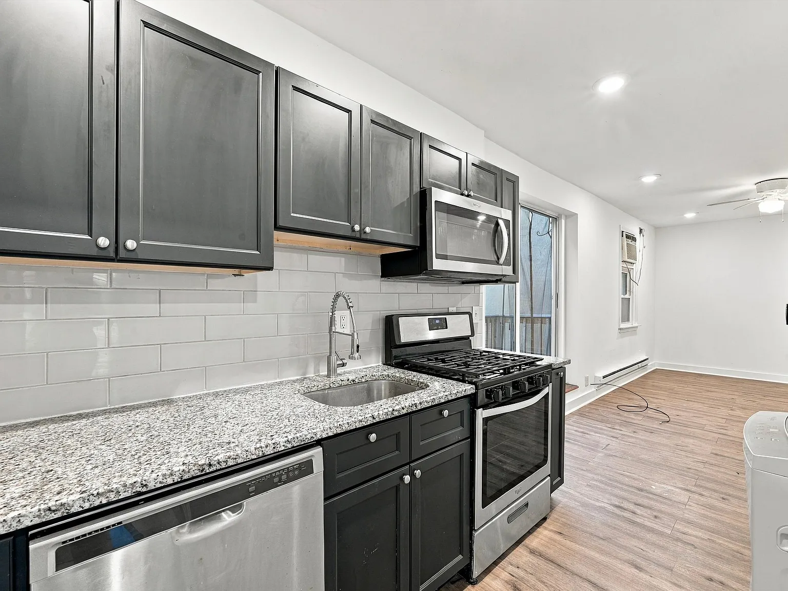 785 S 2nd St Unit 2R — Photo 4