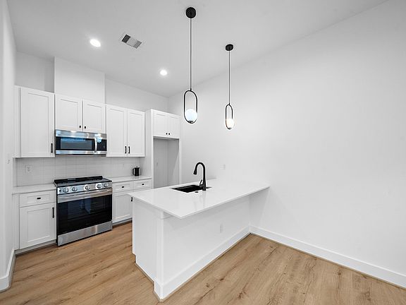 Fridge will be installed prior to move-in
