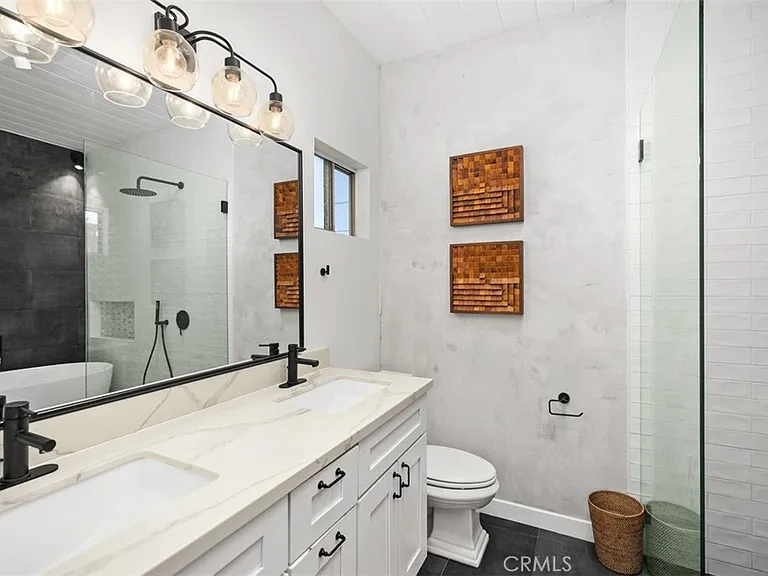 31888 Hillside Ln — Photo 25
