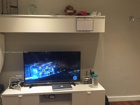 4th image of 1250 West Ave APT 10I