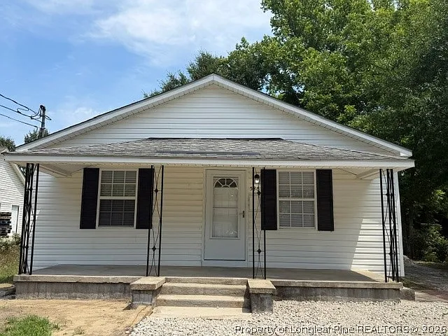 536 Linwood Ave — Photo 1