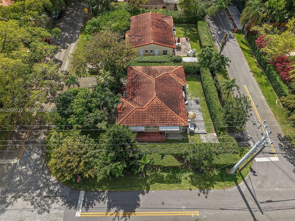 1st image of 4401 SW 16th St