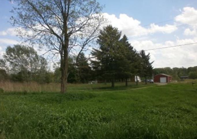 2nd image of 7628 Seven Mile Rd