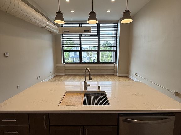 4th image of 1639 Alameda Ave #11380684