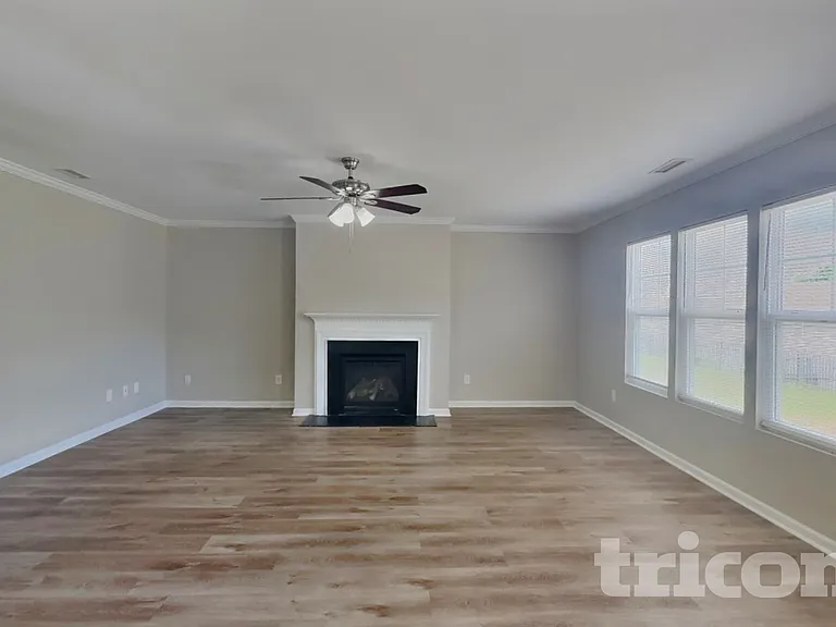 6867 Horseback Ln — Photo 2
