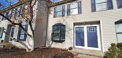 1100 Horsemans Ln Photo 1