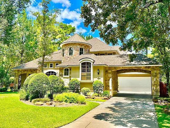 2nd image of 107 E Mirror Ridge Cir