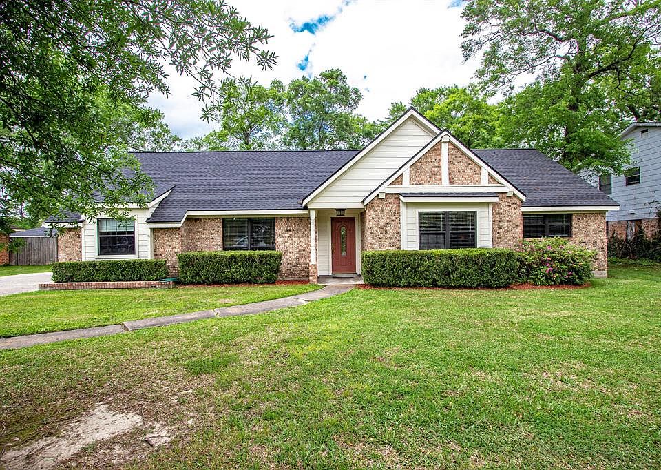 1st image of 218 Post Oak Dr