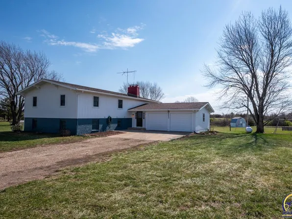 6550 SW Burlingame Rd, Topeka, KS 66619