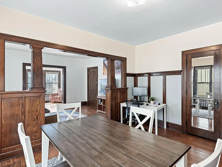 2539 Fillmore St NE — Photo 12