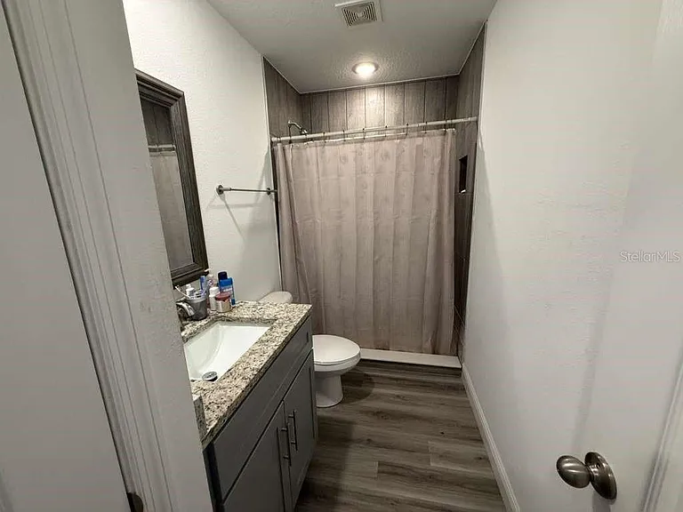 408 Finley Ave — Photo 32