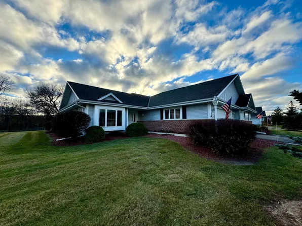 N119W17657 Cove LANE #22, Germantown, WI 53022