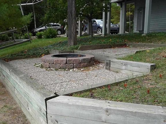 4th image of 1344 N Manitou Trl W