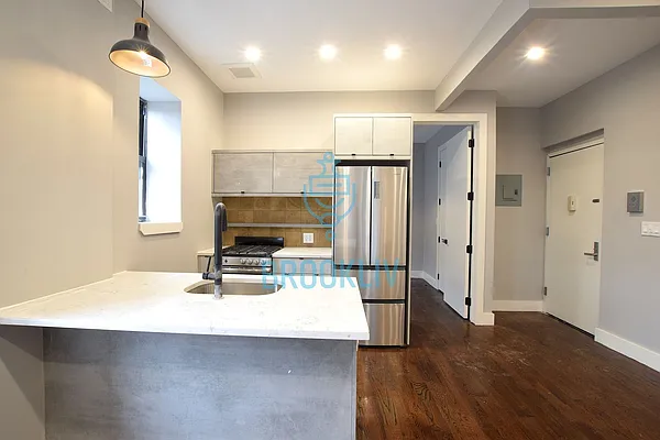 Rented by null | media 40