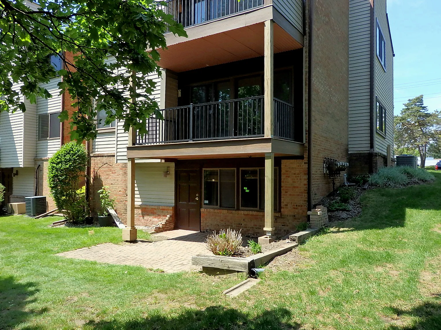 2 bed, 1568 sqft, $2,000 — Photo 4