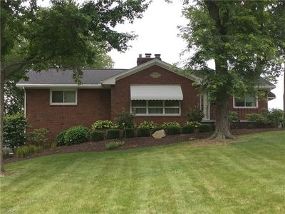 153 Oak Knoll Dr, Hubbard, OH, 44425