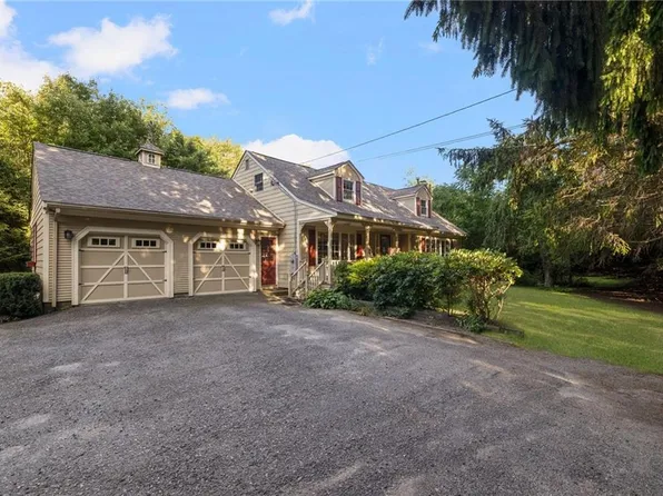 678 Shippeetown Rd, East Greenwich, RI 02818