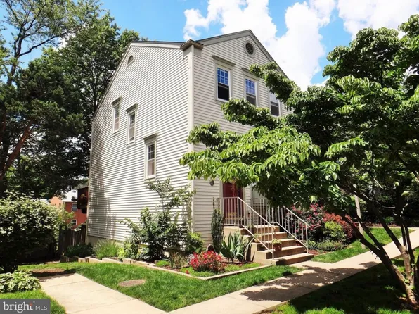 49 Fendall Ave, Alexandria, VA 22304