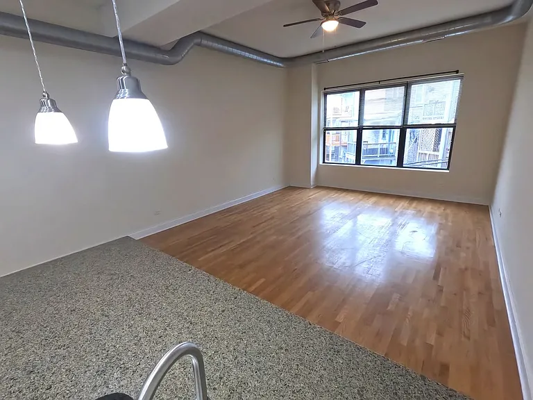 2764 N Milwaukee Ave — Photo 27