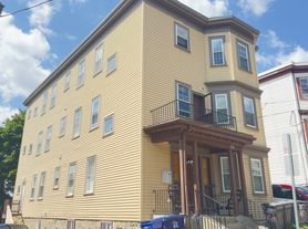 66 Franklin Ave