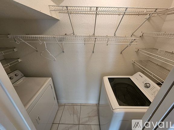 3rd image of 4196 Pine Hollow Cir
