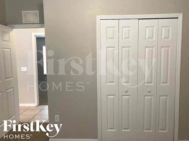 7428 Little Pond Ct — Photo 16