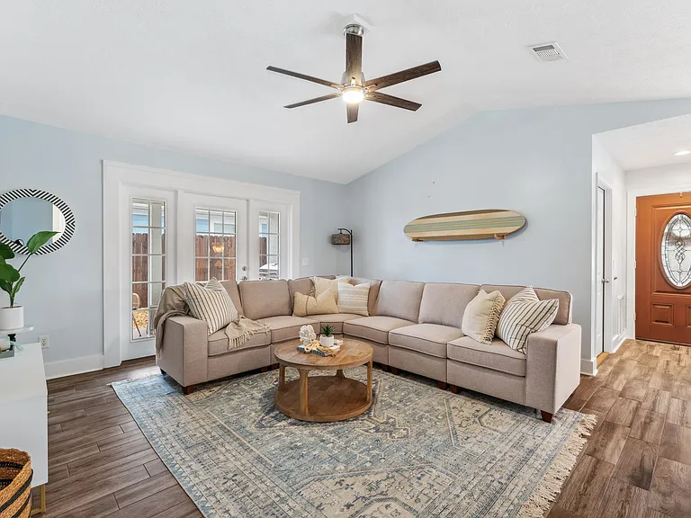6527 Sunset Ave — Photo 12