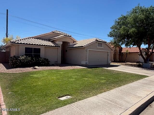 1st image of 653 W NARANJA Avenue