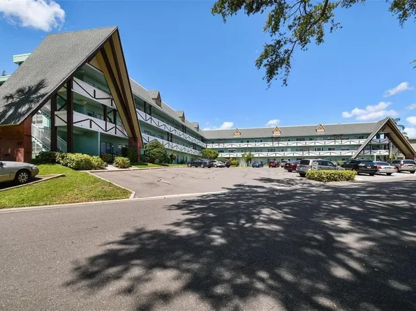 2042 Australia Way W APT 6, Clearwater, FL 33763