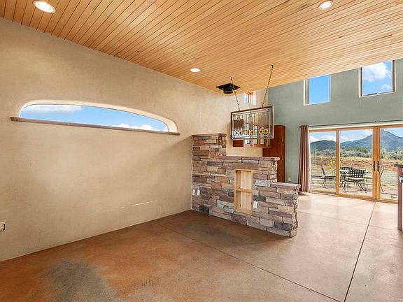 2nd image of 33701 RD K.8