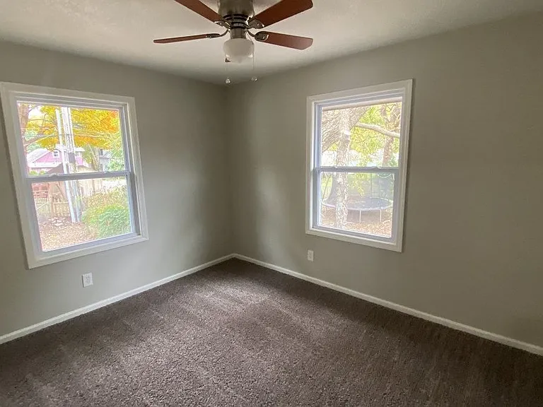 1101 S Main St #B — Photo 8