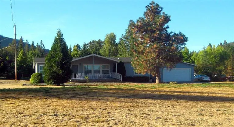 333 Ponderosa Ln photo 1
