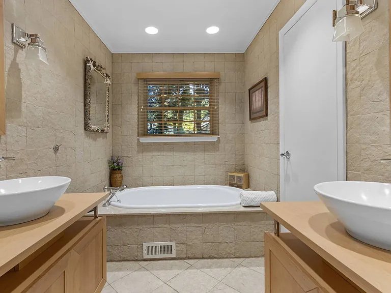 210 Treescape Dr — Photo 23