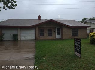 927 Easy St, Grapevine, TX 76051