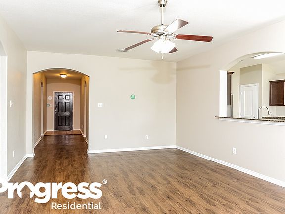 5th image of 638 Jordan Ln