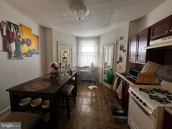 2nd image of 5450 W Berks St