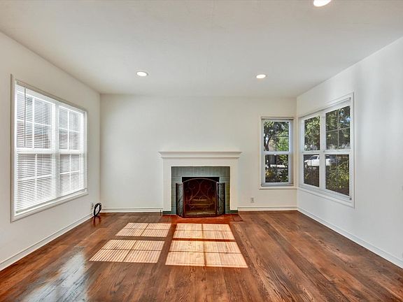 4th image of 623 Valita Dr