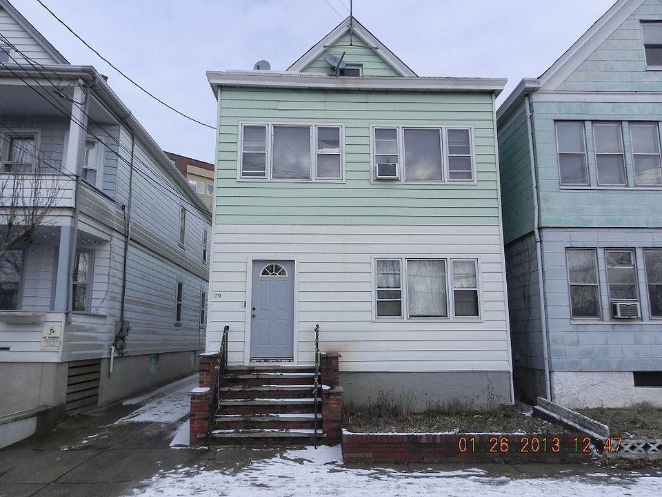 1st image of 170 River Dr