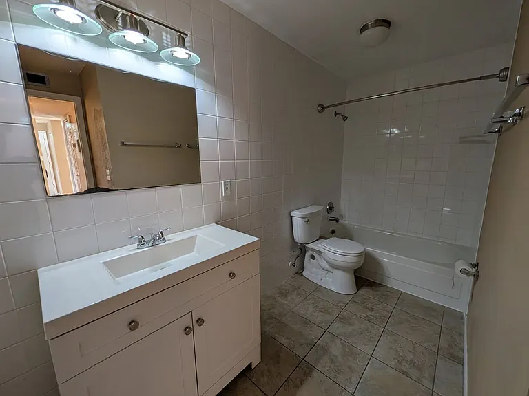 522 Orange Dr #34 — Photo 2