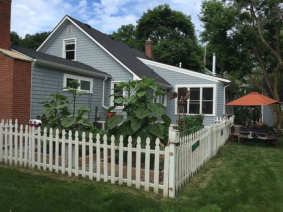 2nd image of 789 Thayer Blvd